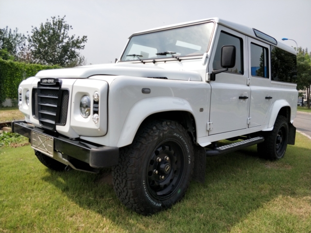 18款路虎卫士90110限量版天津现车特价出售