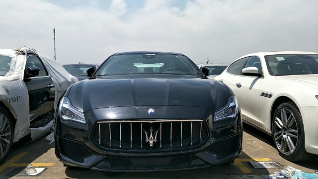 0t 两驱 gransport接受预定,颜色可选;即刻购车可享最高直降万元优惠