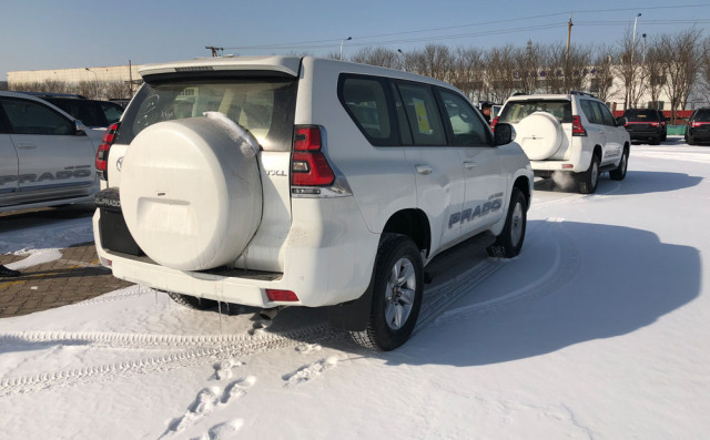 18款丰田霸道2700最新价格报价优惠促销越野强大的综合性能