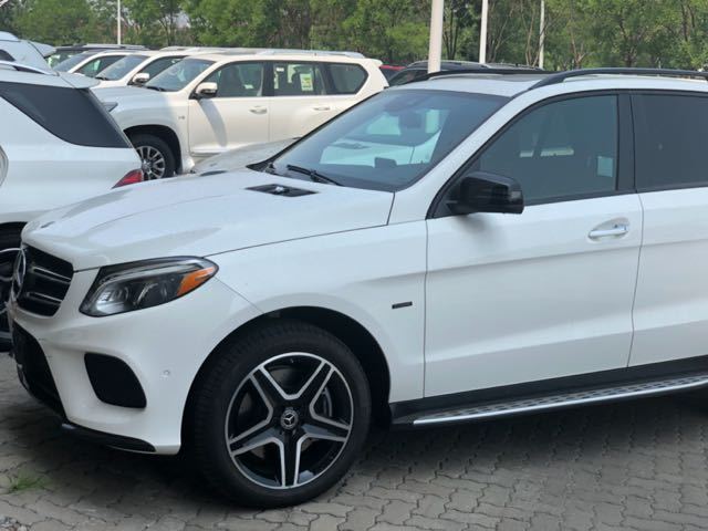 奔驰gle550e混动车型未来环保趋势的首选