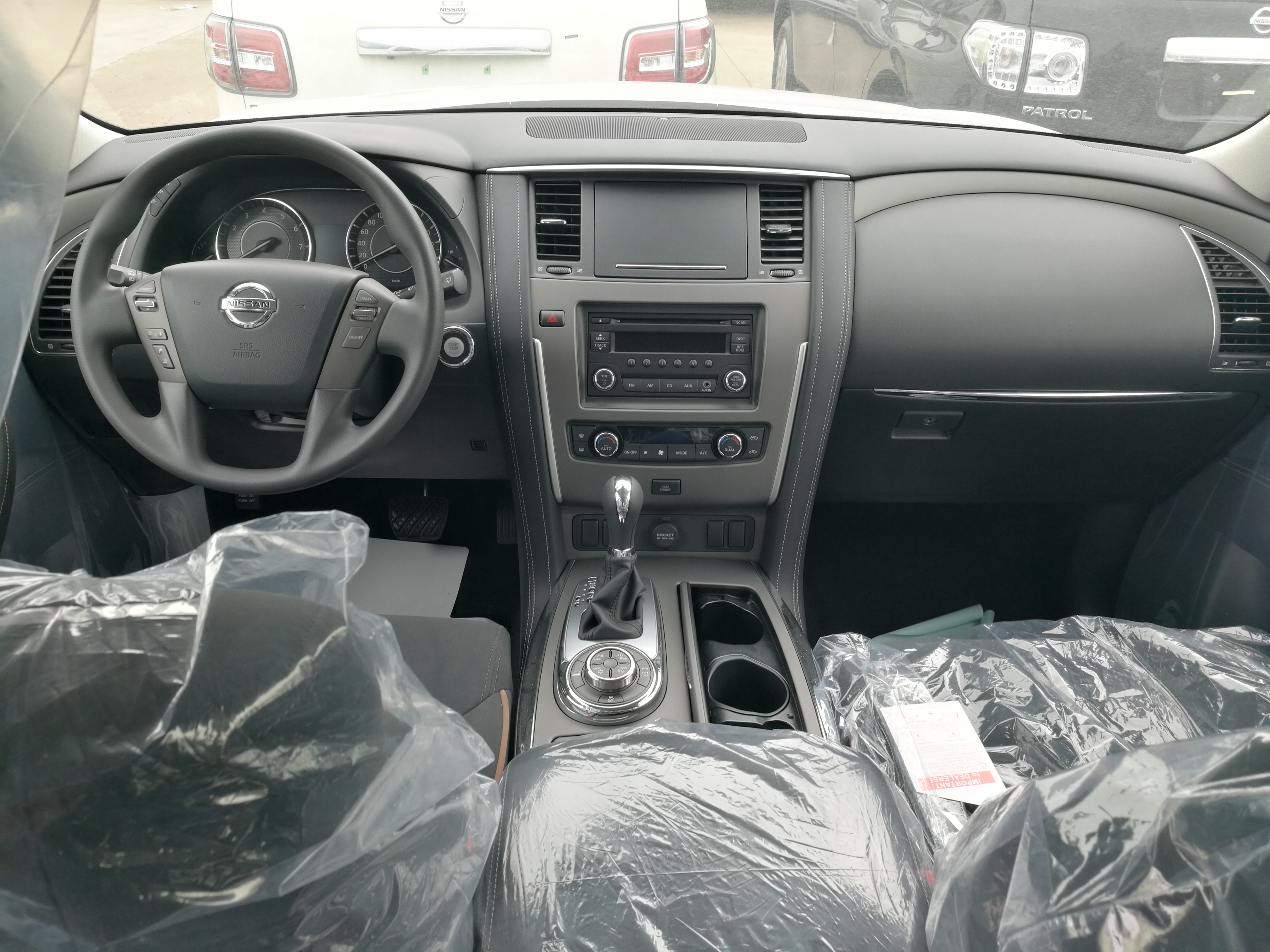 日产途乐内饰兼具了舒适性和功能性.