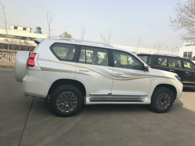 最新款柴油3.0普拉多天津港最低报价,19款霸道全国可分期