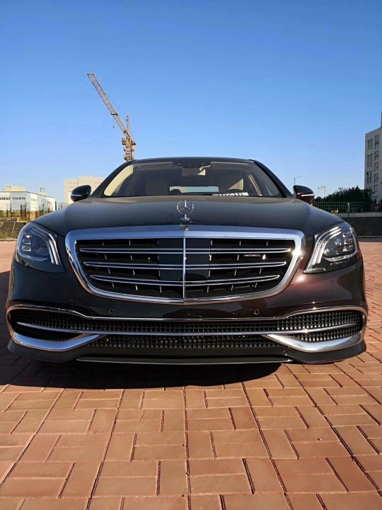 2019款奔驰迈巴赫s560 行政四座豪华配置