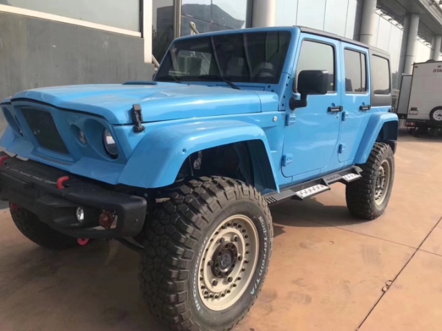 复古版牧马人国五现车直降十万可分期