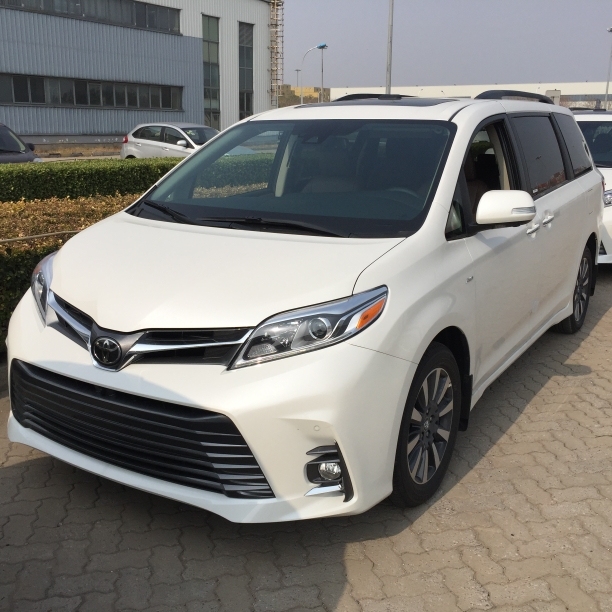 18款丰田塞纳现车报价 豪华商务全国上牌