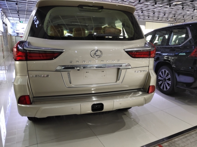 雷克萨斯lx570 八座 sport plus 中东