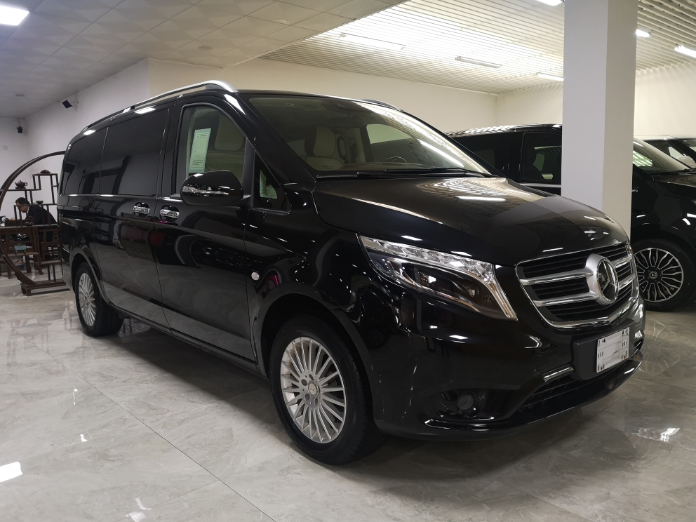 19款奔驰麦特斯 港口现车批发专卖可分期