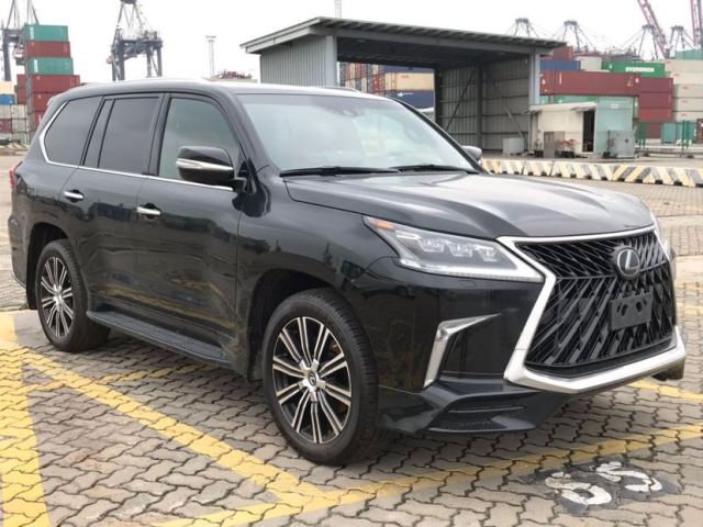 20款雷克萨斯5700天津港口五一降价促销