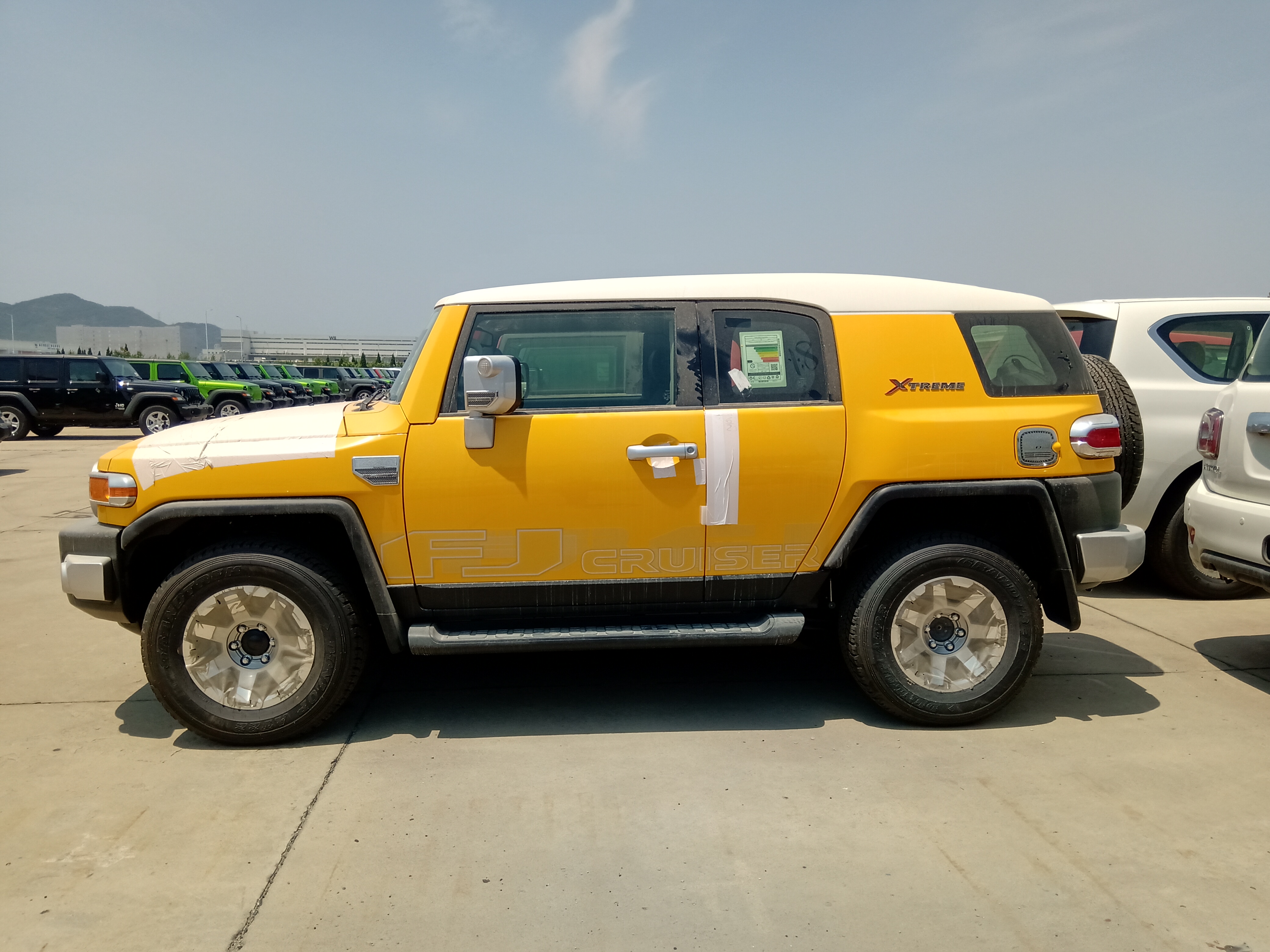 2020款丰田fj酷路泽中东版国五库房现车价格回落