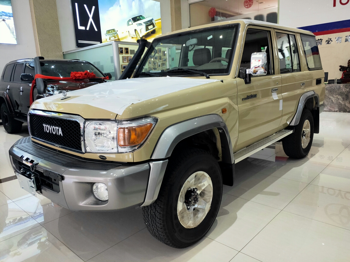 2020款丰田酷路泽70系列中东版全系配置及行情回落