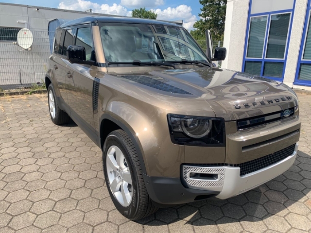 20款路虎卫士首发限量改款来袭国六排放