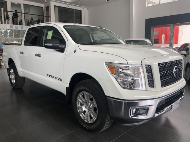 2019款日产泰坦56l四驱加版九月国五现车特惠出售