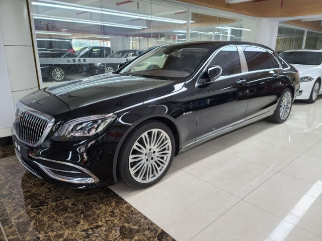 欧规奔驰迈巴赫s560 19款 四驱现车 欢迎咨询
