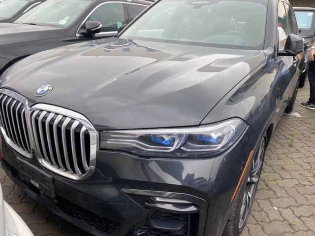 2021款宝马x7加版优惠福利多90余万起售