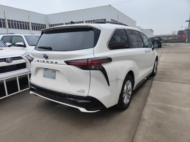 2021款丰田塞纳火爆商务车价格40万起