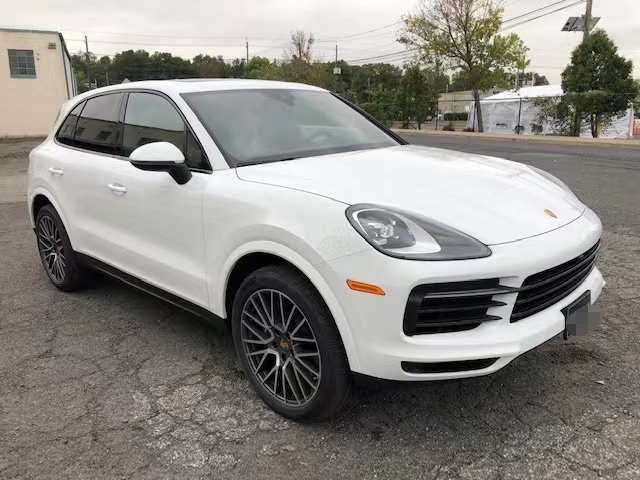 2021款保时捷卡宴现车含税包牌首付30万