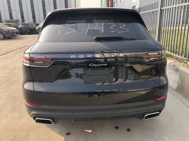 全新21款保时捷卡宴30t百万以下就能提