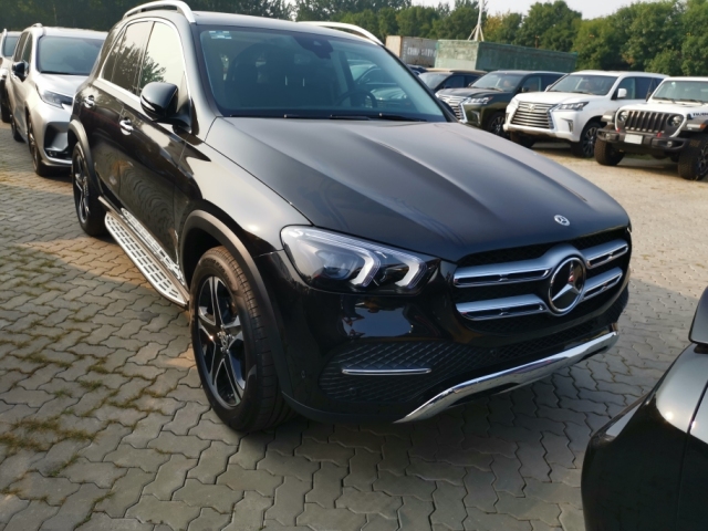 2021款奔驰gle450墨版国六首付3成优惠8万