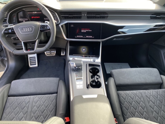 2023款奥迪rs640t现车在店优惠数万手续全