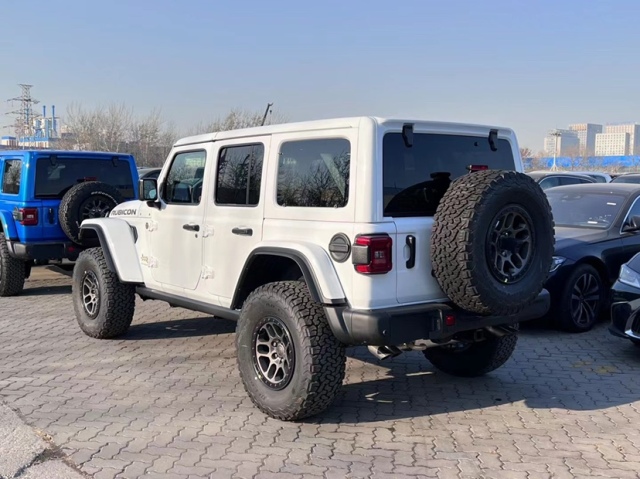 西安牧马人39264v8加版顶配特价115万