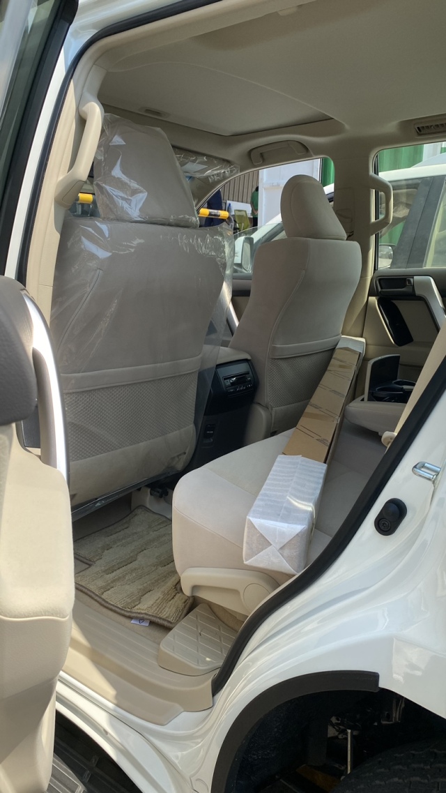 西安丰田霸道4000gxr23款高配特价64万起