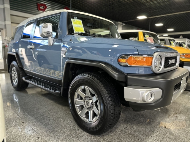 22款丰田fj酷路泽40极限运动版西安50万