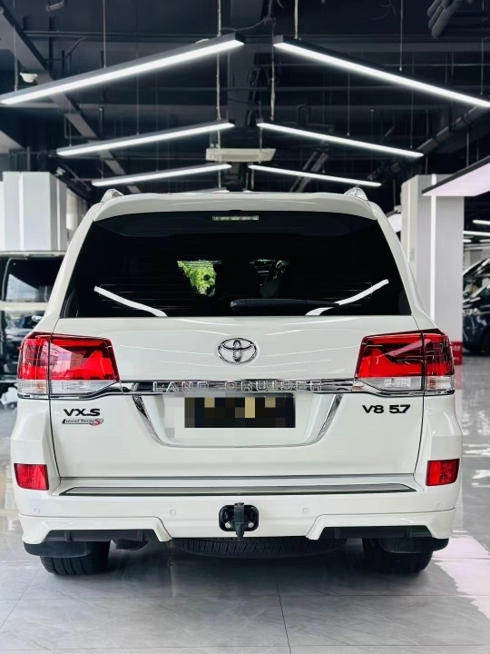 国六丰田酷路泽5700高配西安150万