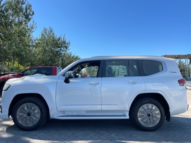 西安丰田酷路泽lc300 vxr满配特价102万_凤凰网汽车_凤凰网