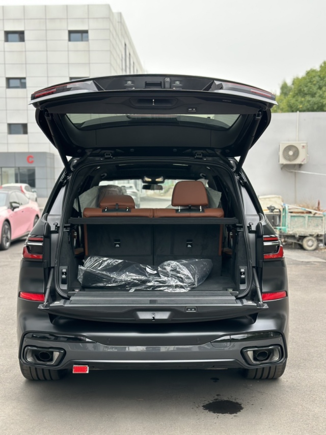 西安宝马x7加版磨砂黑卓越豪华91万起