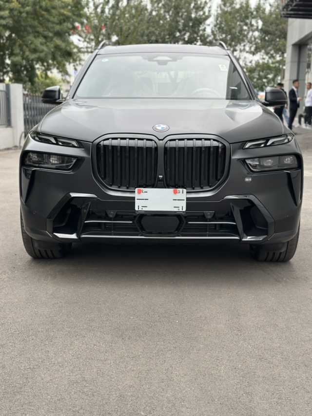 西安宝马x7加版磨砂黑卓越豪华91万起