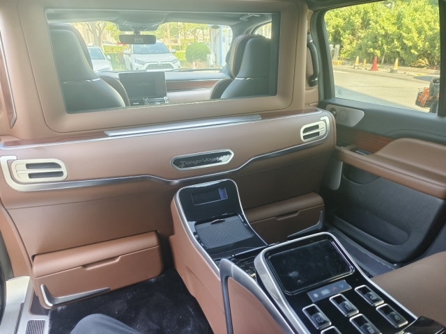 西安林肯领航员总统一号125万提车_凤凰网汽车_凤凰网
