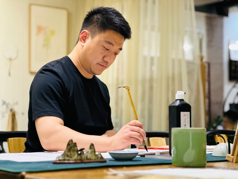 汇百川供应链管理（天津）有限公司