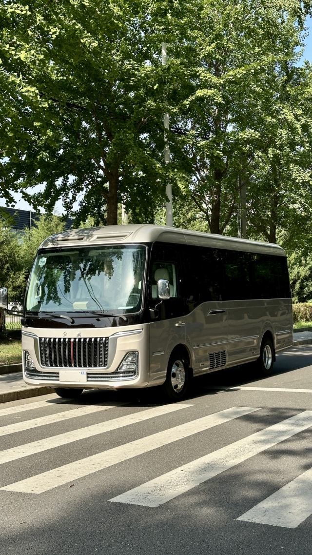 红旗国悦豪华改装17座